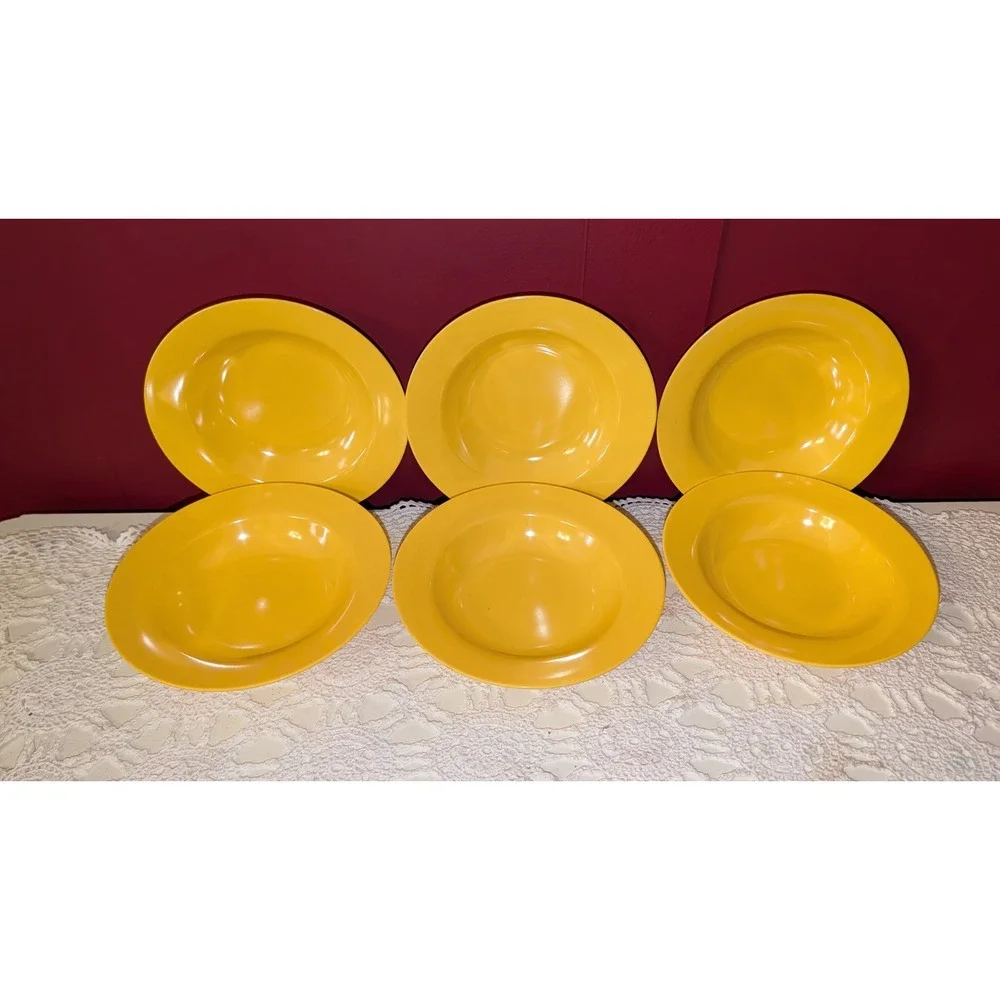 Yellow Melamine Vintage Elan Dinnerware Set 18 Pc MCM plates bowls excellent lot